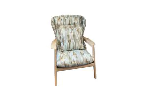Armchair Curio 104 300x200
