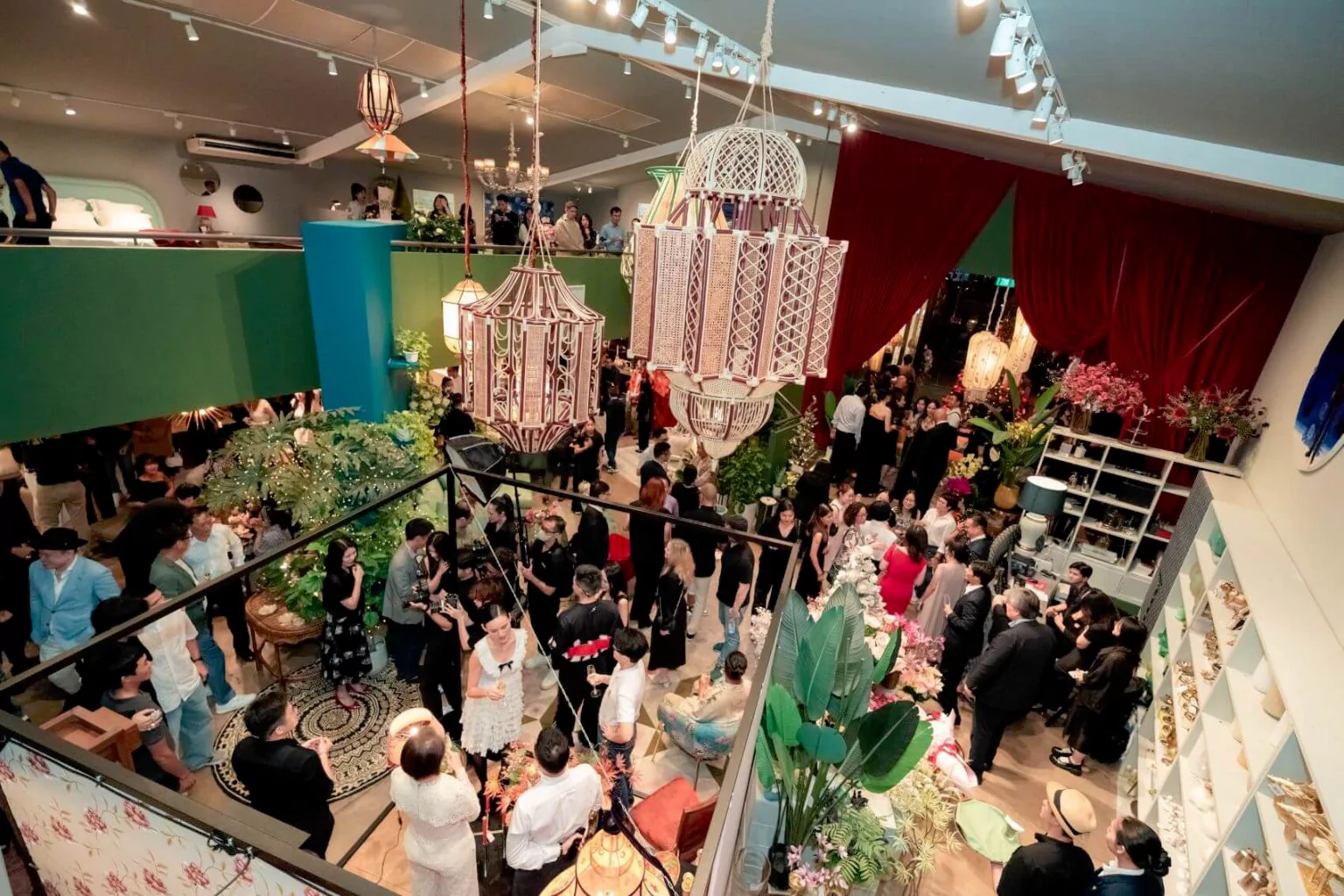 Nha Xinh Khai Truong Dien Mao Moi Tai Thao Dien 1536x1024